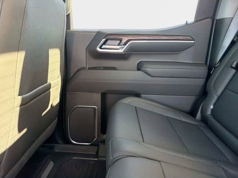 New 2026 GMC Sierra 1500 SLT w/ SLT Premium Package image 14
