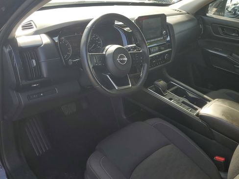 Used 2024 Nissan Pathfinder SV image 20