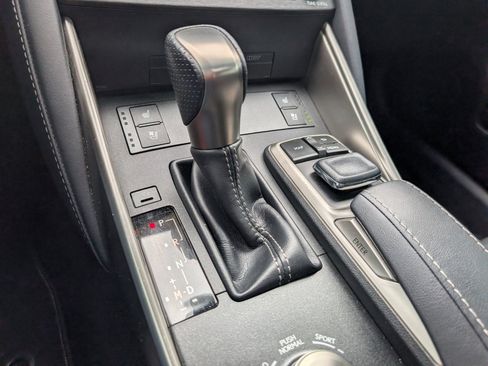 Used 2020 Lexus IS 300 F Sport image 15