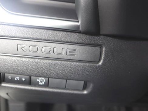 Certified 2025 Nissan Rogue S image 19