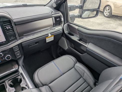 New 2026 Ford F250 Platinum AWD/4WD image 21