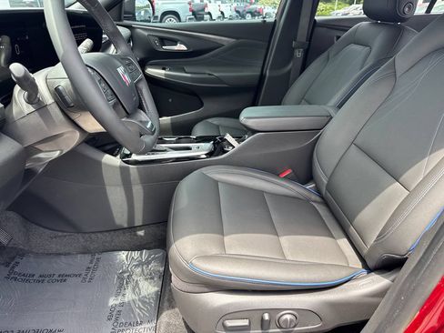 Used 2024 Buick Envista Sport Touring w/ Convenience I Package FWD image 10