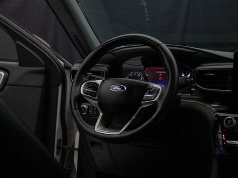 Used 2022 Ford Explorer Limited image 14
