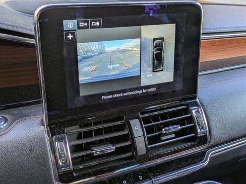 Used 2018 Lincoln Navigator Reserve w/ Technology Package image 12