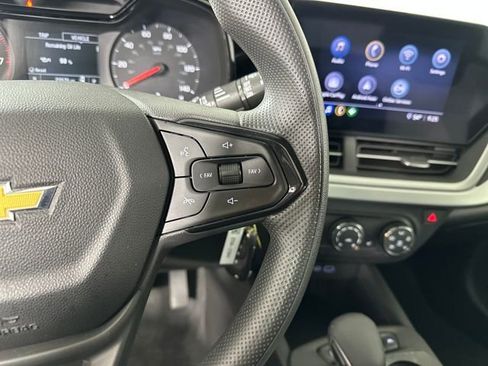 Used 2024 Chevrolet Trax LS w/ LS Convenience Package image 16