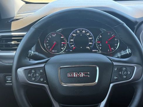 Used 2023 GMC Acadia AT4 w/ Technology Package AWD/4WD image 10