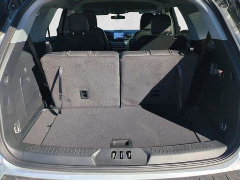 Used 2023 Ford Explorer XLT w/ Equipment Group 202A image 6