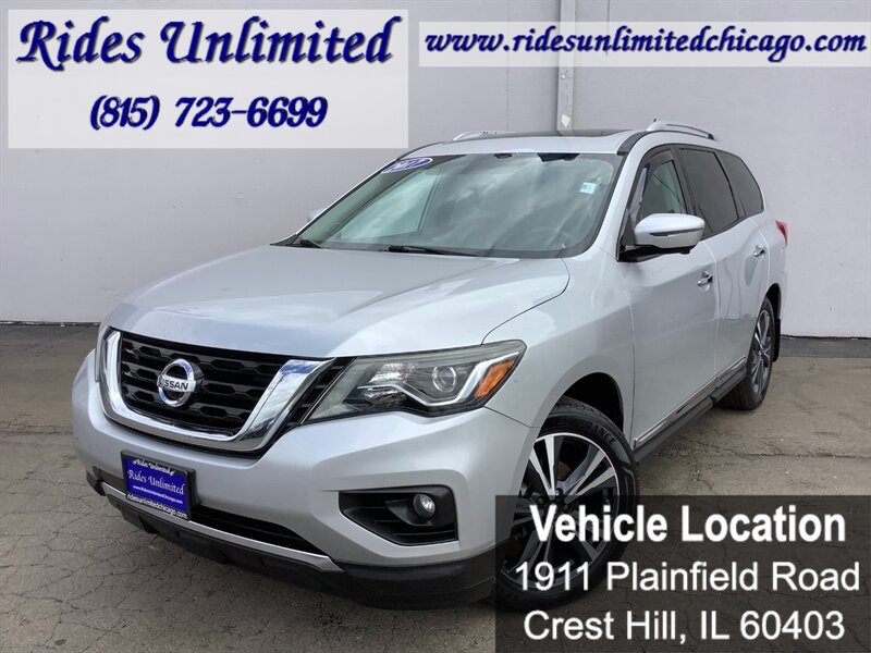 Used 2017 Nissan Pathfinder Platinum w/ Family Entertainment Package AWD/4WD image 1