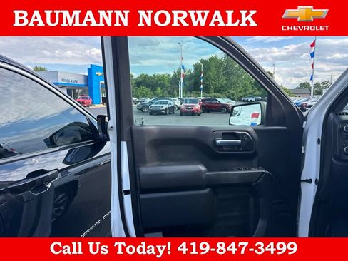 Used 2021 Chevrolet Silverado 1500 Custom w/ LPO, Dark Essentials Package AWD/4WD image 10