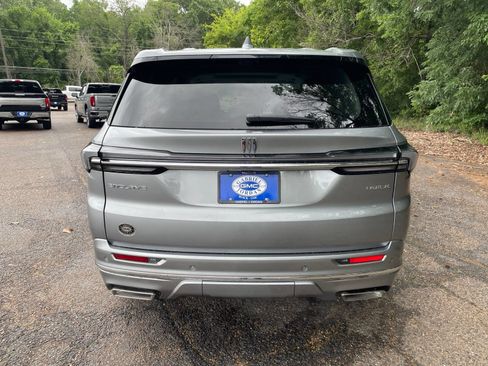 New 2026 Buick Enclave Avenir w/ Super Cruise Package FWD image 5