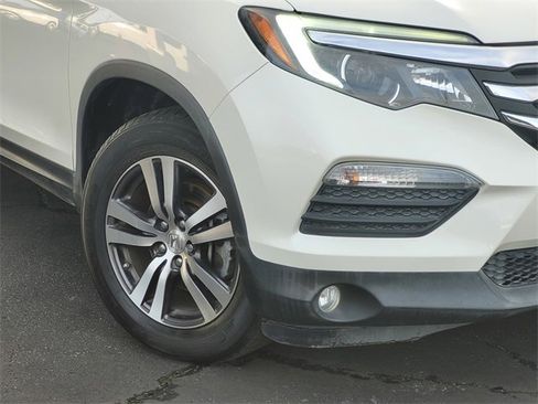 Used 2017 Honda Pilot EX-L image 3