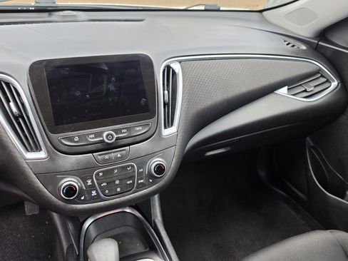Used 2021 Chevrolet Malibu LT FWD image 61