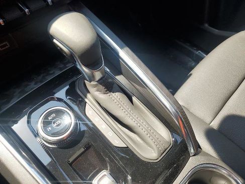 New 2025 GMC Canyon Elevation w/ Convenience Package image 24