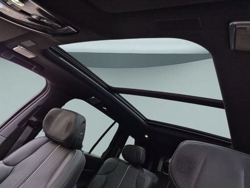 New 2027 Cadillac Vistiq Sport AWD/4WD image 17