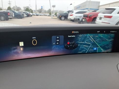 Used 2025 Lincoln Nautilus Premier image 14