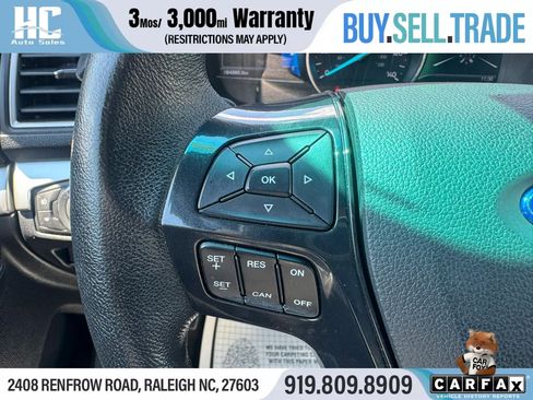 Used 2017 Ford Explorer XLT w/ Equipment Group 202A AWD/4WD image 28