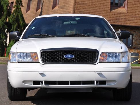 Used 2006 Ford Crown Victoria Police Interceptor RWD image 3