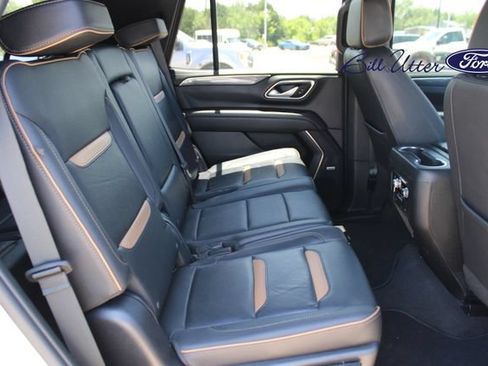 Used 2022 GMC Yukon AT4 AWD/4WD image 12