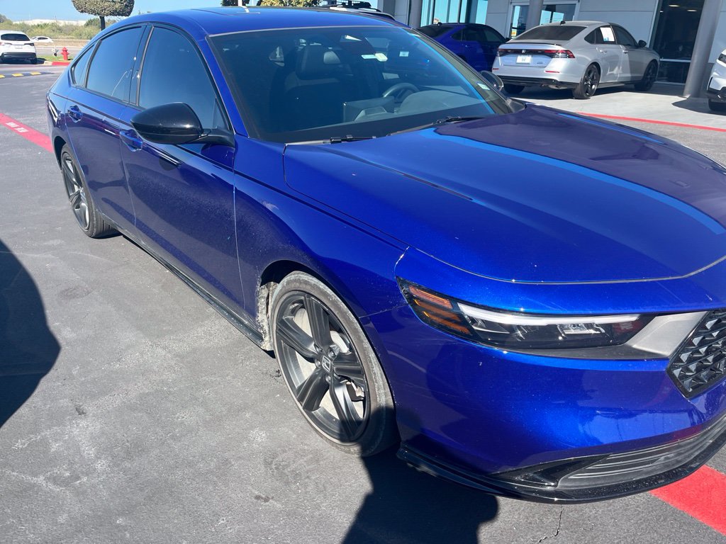 Used 2024 Honda Accord Sport image 3