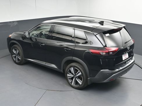 Used 2023 Nissan Rogue SL w/ SL Premium Package image 37