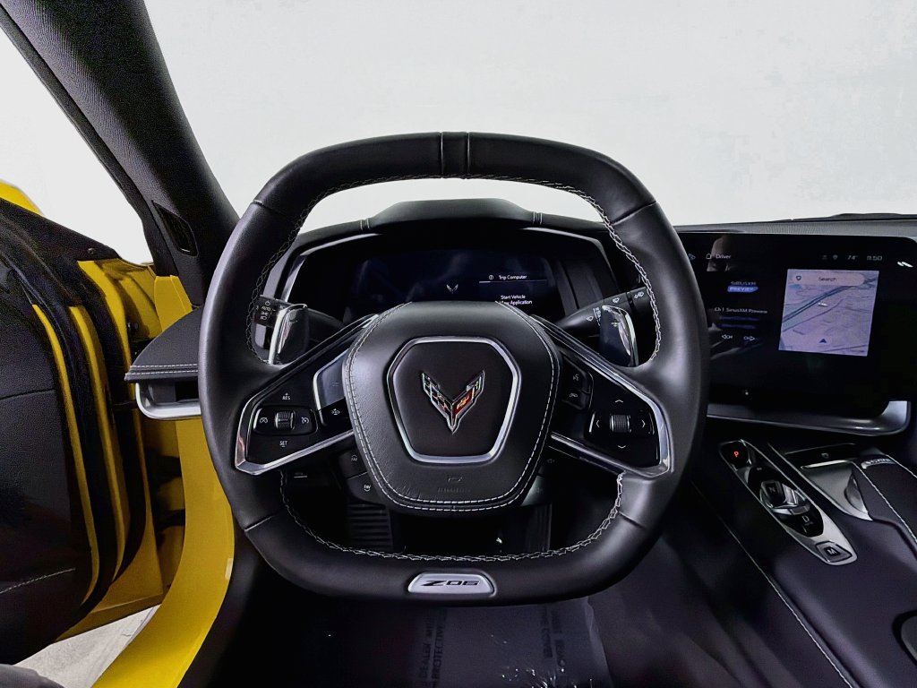 Used 2025 Chevrolet Corvette Z06 RWD image 11