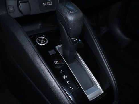 Used 2023 Nissan Versa SV image 27