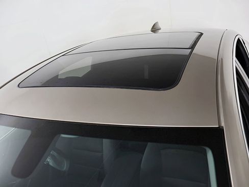 Used 2022 Chevrolet Malibu LT image 14