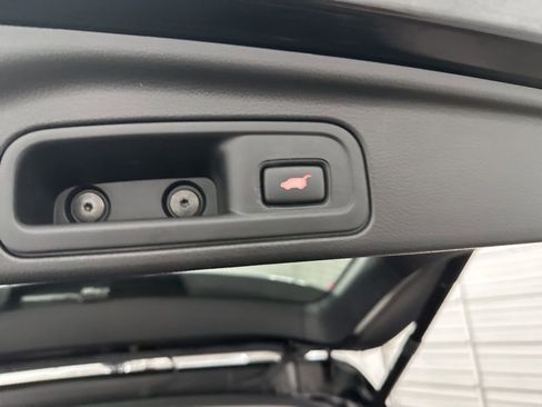 Used 2019 Honda Pilot Touring image 25