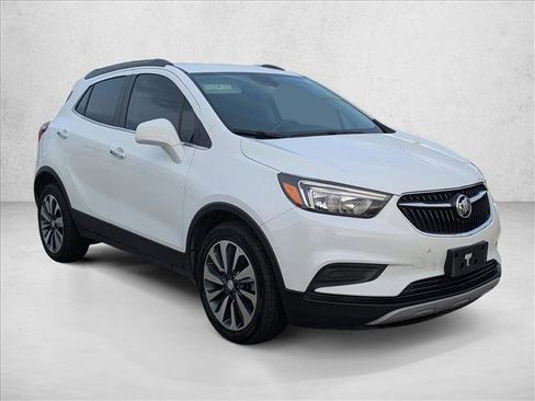 Used 2021 Buick Encore Preferred image 3