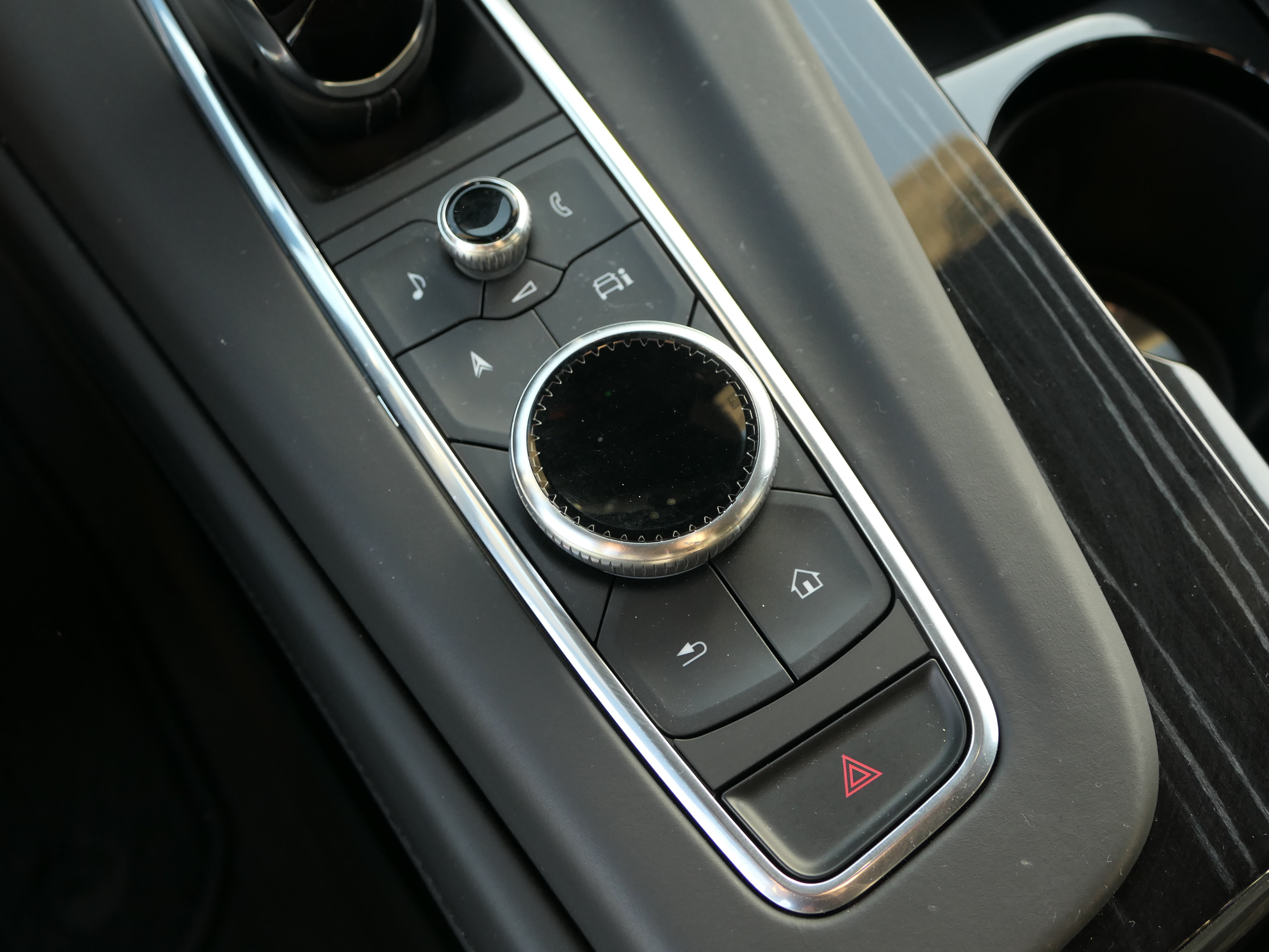 Used 2023 Cadillac Escalade ESV V AWD/4WD image 23