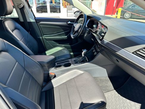 Used 2023 Volkswagen Jetta SE w/ Panoramic Sunroof Package image 35
