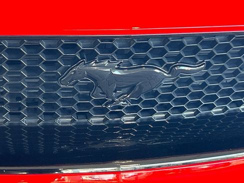 Used 2022 Ford Mustang GT w/ Black Accent Package RWD image 20