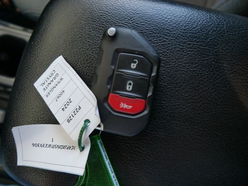 Used 2024 Jeep Wrangler Sport S image 32