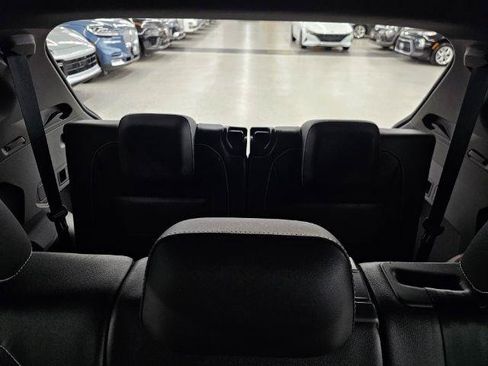 Used 2021 Volkswagen Tiguan SE AWD/4WD image 36