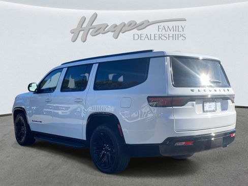 Certified 2024 Jeep Wagoneer L Series II w/ Convenience Group I image 7