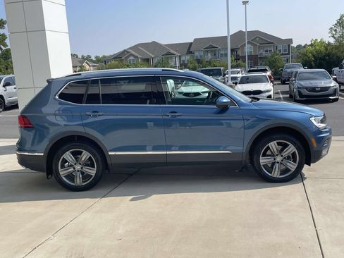 Used 2020 Volkswagen Tiguan SEL AWD/4WD image 6