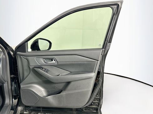 Used 2024 Nissan Rogue SL w/ SL Premium Package FWD image 34