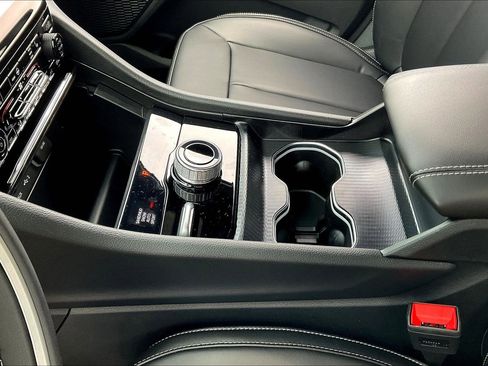 New 2025 Jeep Grand Cherokee Limited image 8