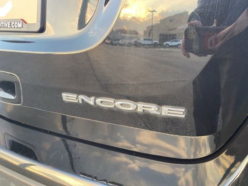 Used 2021 Buick Encore Preferred image 39