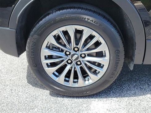 Certified 2025 Cadillac XT4 Premium Luxury FWD image 23