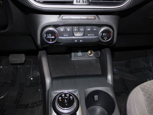 Used 2021 Ford Escape SE image 31
