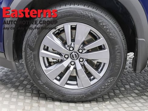 Used 2023 Nissan Pathfinder SV AWD/4WD image 35