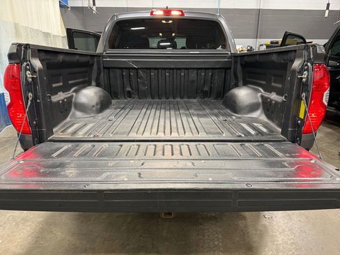 Used 2020 Toyota Tundra SR5 w/ TRD Off-Road Package AWD/4WD image 16