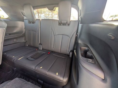 Certified 2025 INFINITI QX60 Autograph w/ Cargo Package image 14