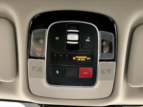 Used 2024 Hyundai Tucson Limited image 35