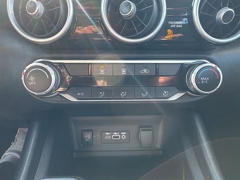 Used 2025 Nissan Sentra SV image 23