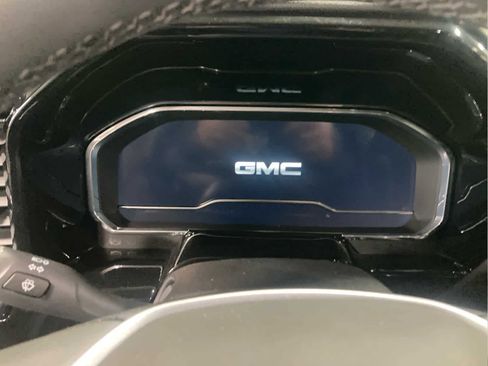 Used 2024 GMC Sierra 2500 SLE w/ SLE Convenience Package image 14