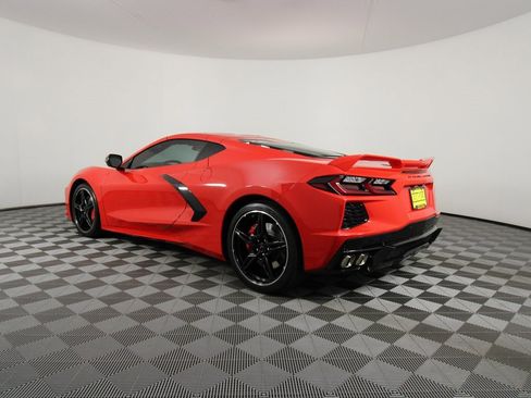 Used 2021 Chevrolet Corvette Stingray Coupe w/ Z51 Performance Package image 3