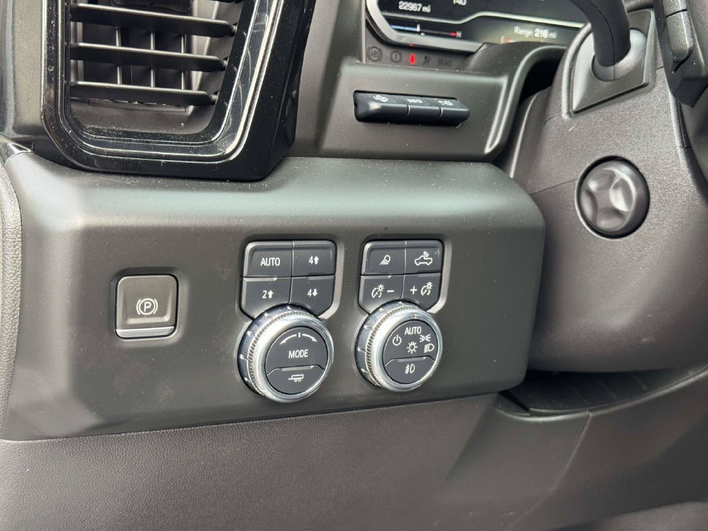 Used 2023 GMC Sierra 1500 AT4X AWD/4WD image 10