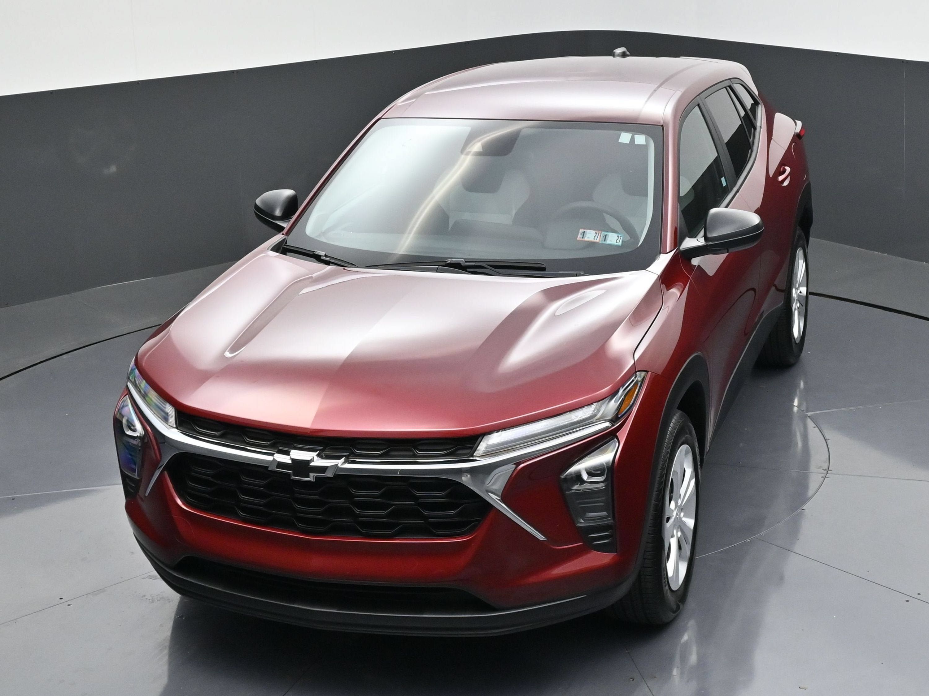 Certified 2024 Chevrolet Trax LS FWD image 42